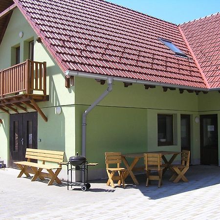 Penzion U Tomasu Wschechowitz Buitenkant foto